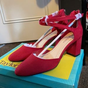 BRAND NEW IN BOX WITH TAGS Ruby red Sophia Taylor velvet suede chunky heels